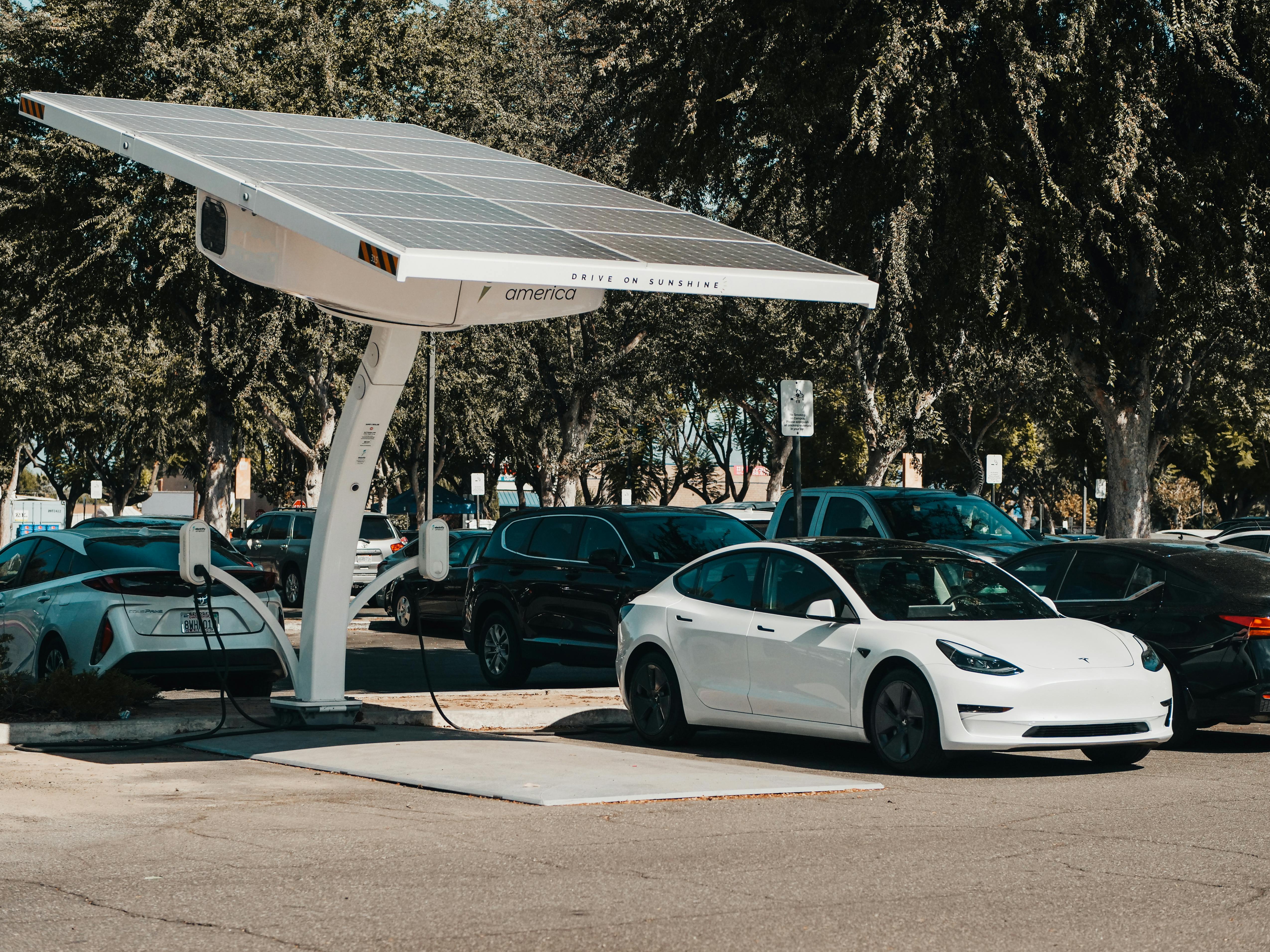 charging-station-panels-img1